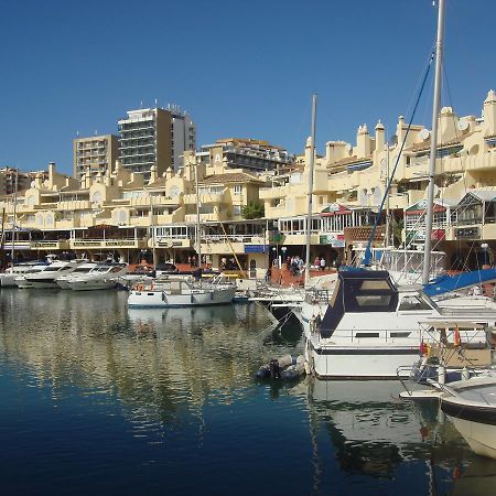Apartamento Holidays On The Beach Torremolinos Exterior foto